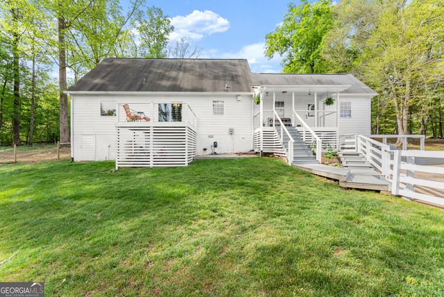1407 Dixon Bridge Road, Maysville, GA 30558