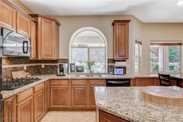 969 Puerta Del Sol Drive, Las Vegas, NV 89138