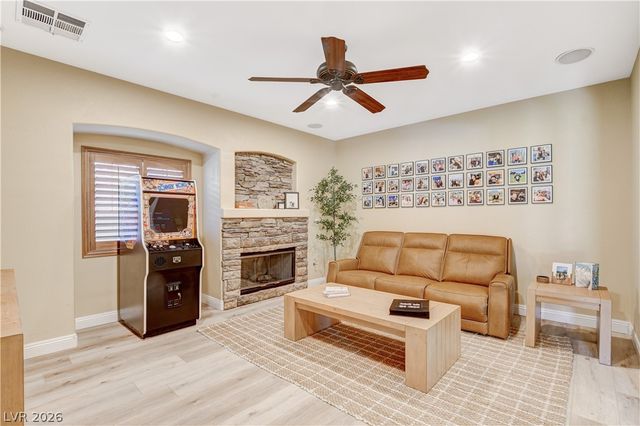 969 Puerta Del Sol Drive, Las Vegas, NV 89138