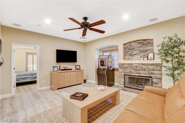 969 Puerta Del Sol Drive, Las Vegas, NV 89138