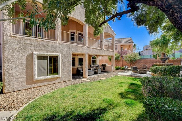 969 Puerta Del Sol Drive, Las Vegas, NV 89138