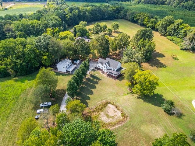 116 Old Parkers Chapel Rd, Portland, TN 37148