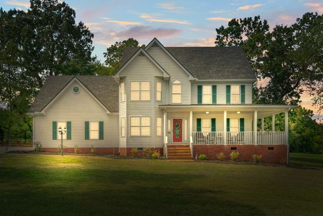 116 Old Parkers Chapel Rd, Portland, TN 37148