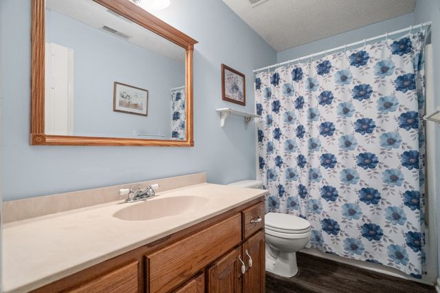 116 Old Parkers Chapel Rd, Portland, TN 37148