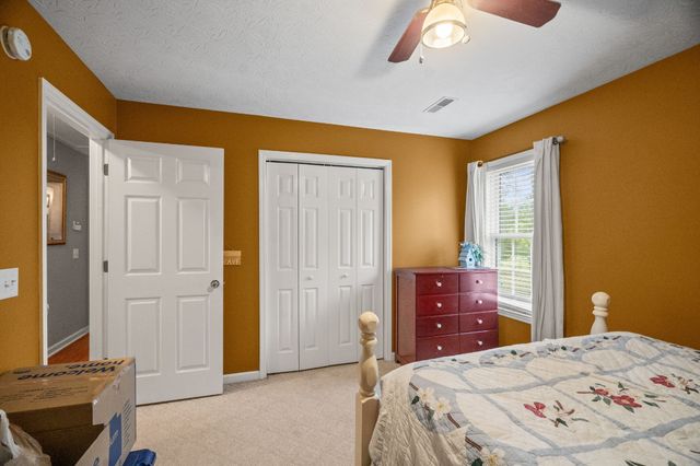 116 Old Parkers Chapel Rd, Portland, TN 37148