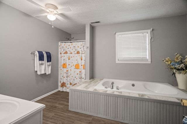 116 Old Parkers Chapel Rd, Portland, TN 37148