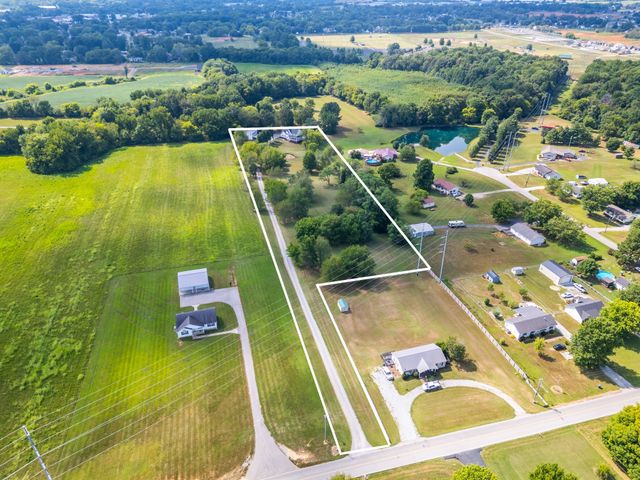 116 Old Parkers Chapel Rd, Portland, TN 37148