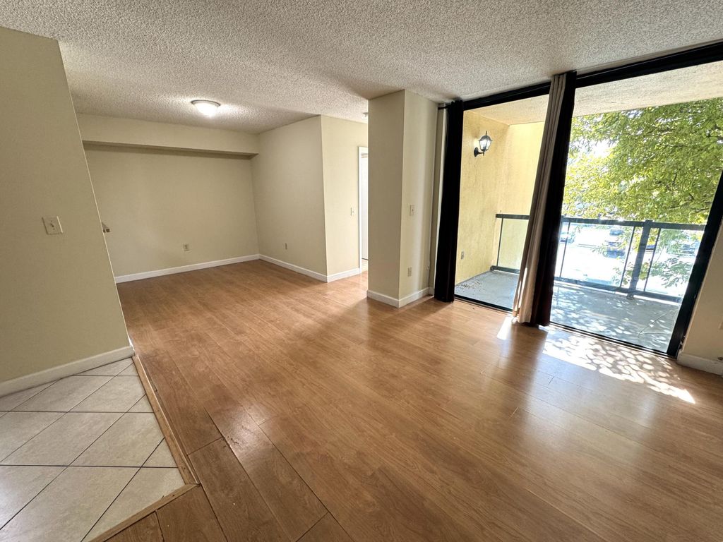 11780 SW 18th Street 318-2, Miami, FL 33175