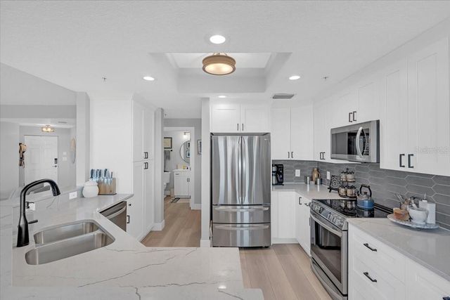 10851 MANGROVE CAY LANE NE 712, St Petersburg, FL 33716