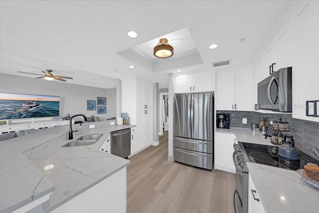 10851 MANGROVE CAY LANE NE 712, St Petersburg, FL 33716