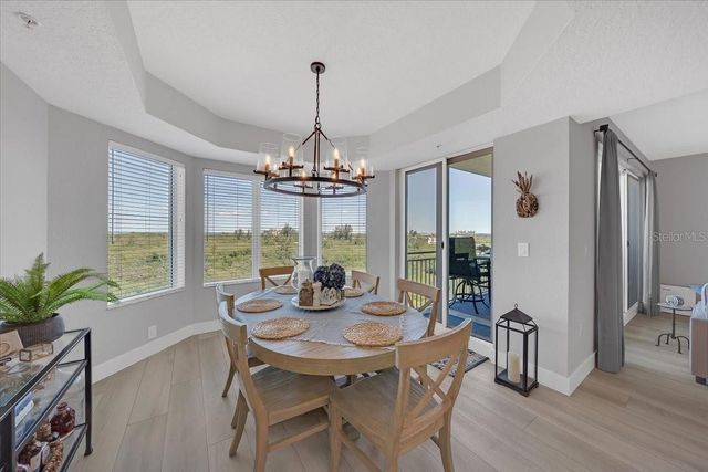 10851 MANGROVE CAY LANE NE 712, St Petersburg, FL 33716