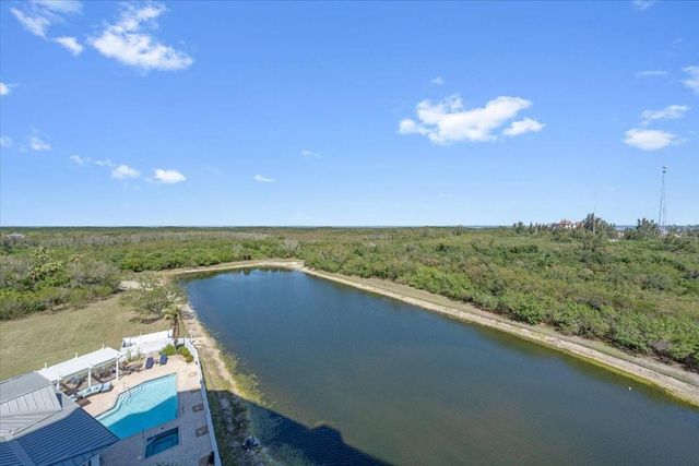 10851 MANGROVE CAY LANE NE 712, St Petersburg, FL 33716