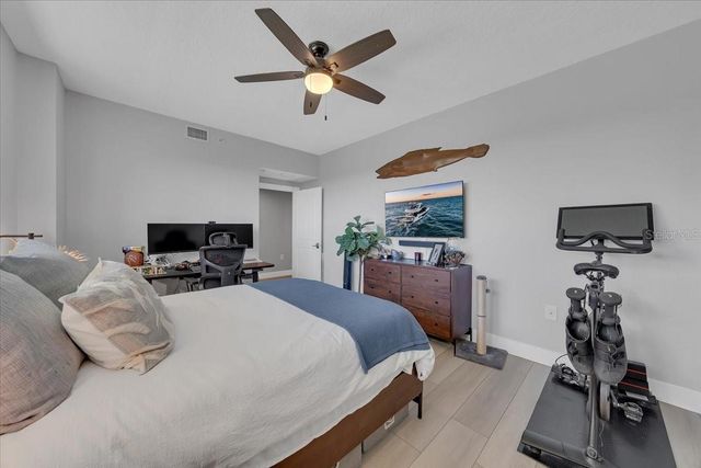 10851 MANGROVE CAY LANE NE 712, St Petersburg, FL 33716