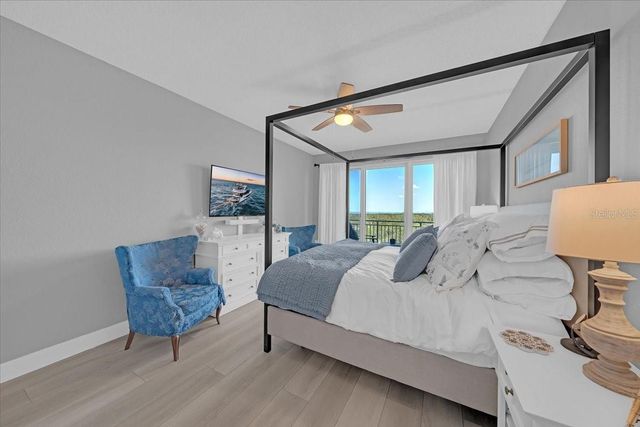 10851 MANGROVE CAY LANE NE 712, St Petersburg, FL 33716