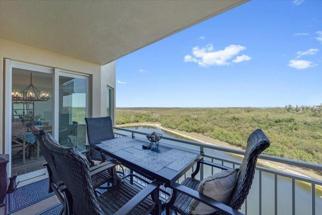 10851 MANGROVE CAY LANE NE 712, St Petersburg, FL 33716