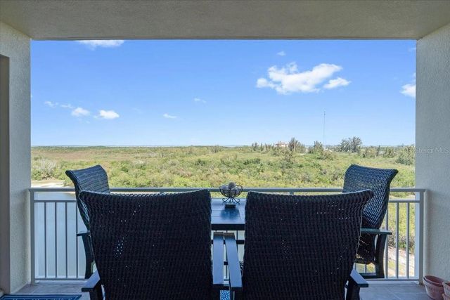 10851 MANGROVE CAY LANE NE 712, St Petersburg, FL 33716