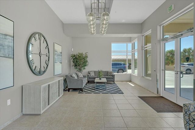 10851 MANGROVE CAY LANE NE 712, St Petersburg, FL 33716