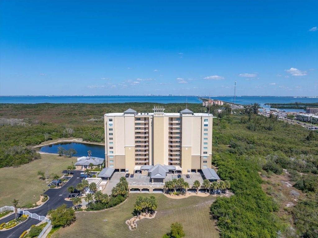 10851 MANGROVE CAY LANE NE 712, St Petersburg, FL 33716