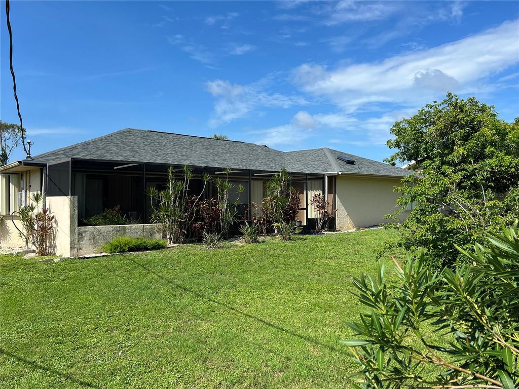 Image 45 of property listing at 19358 EDGEWATER DRIVE, Port Charlotte, FL 33948