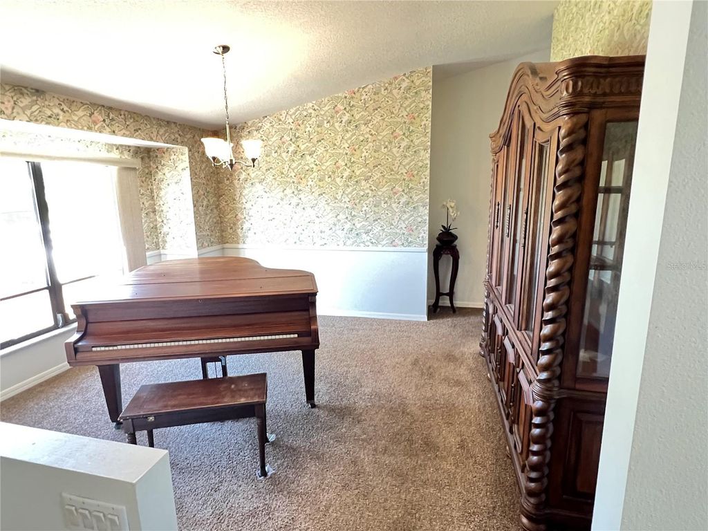 Image 10 of property listing at 19358 EDGEWATER DRIVE, Port Charlotte, FL 33948