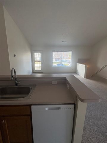 158 Hunters Lane 70, Rockford, MI 49341