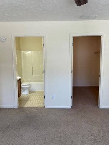 158 Hunters Lane 70, Rockford, MI 49341