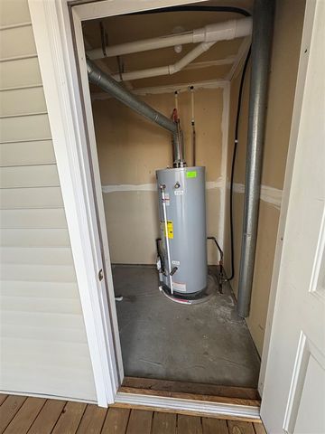 158 Hunters Lane 70, Rockford, MI 49341