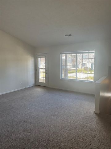 158 Hunters Lane 70, Rockford, MI 49341