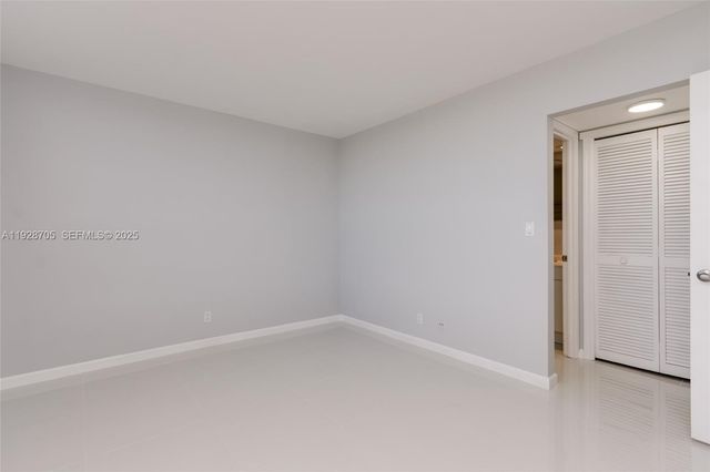 3090 N Course Dr 609, Pompano Beach, FL 33069