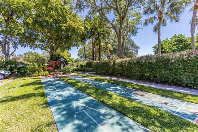 3090 N Course Dr 609, Pompano Beach, FL 33069