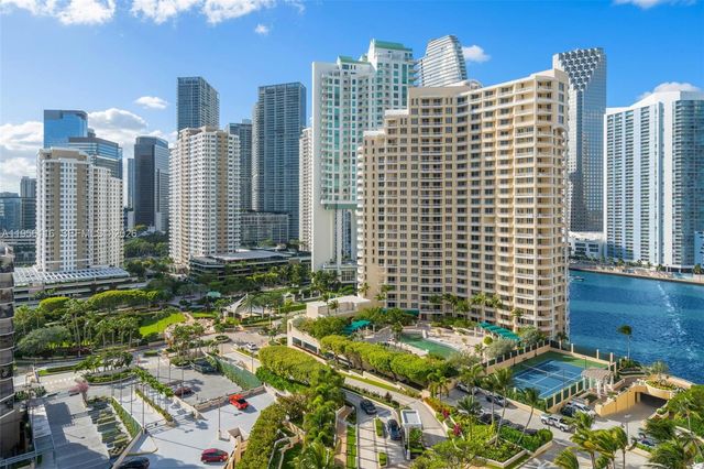 808 Brickell Key Dr 1808, Miami, FL 33131