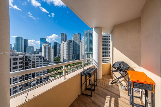 808 Brickell Key Dr 1808, Miami, FL 33131
