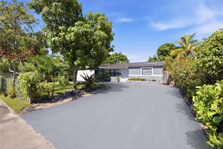 2211 NE 1st Ave, Pompano Beach, FL 33060