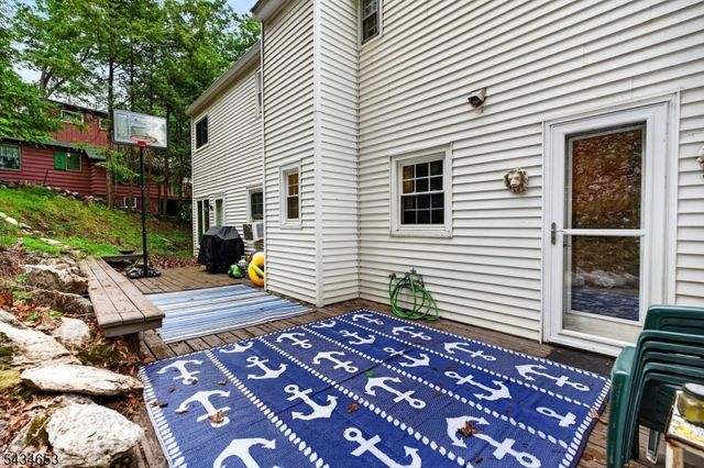 719 W Shore Trl, Sparta Twp., NJ 07871