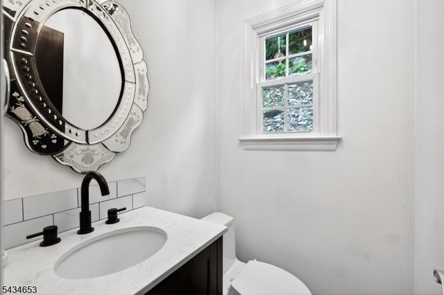 719 W Shore Trl, Sparta Twp., NJ 07871