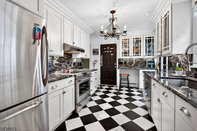 719 W Shore Trl, Sparta Twp., NJ 07871