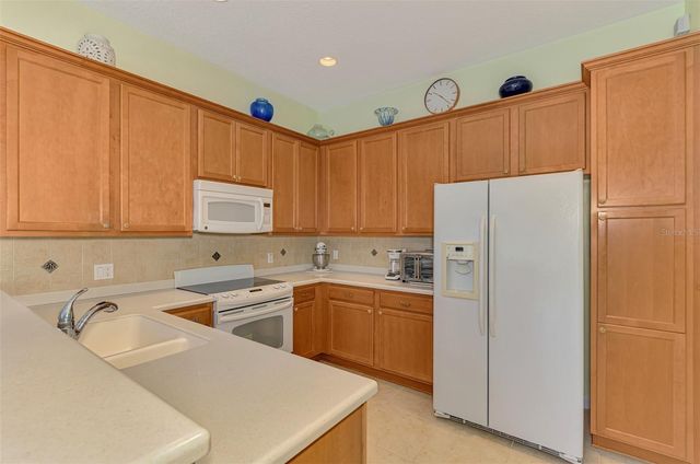 6099 BENEVENTO DRIVE, Sarasota, FL 34238