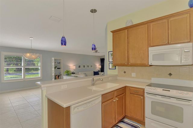 6099 BENEVENTO DRIVE, Sarasota, FL 34238