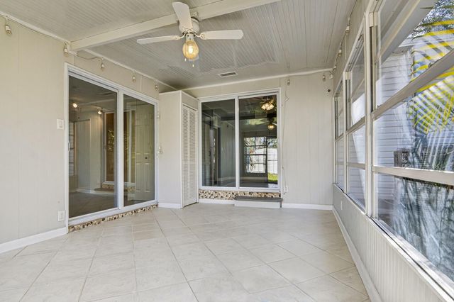 815 W LOWRY LANE, Tampa, FL 33604