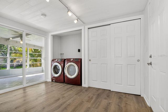 815 W LOWRY LANE, Tampa, FL 33604