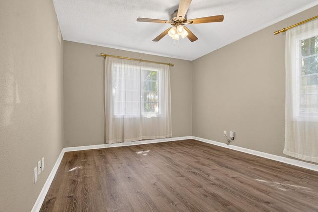 815 W LOWRY LANE, Tampa, FL 33604