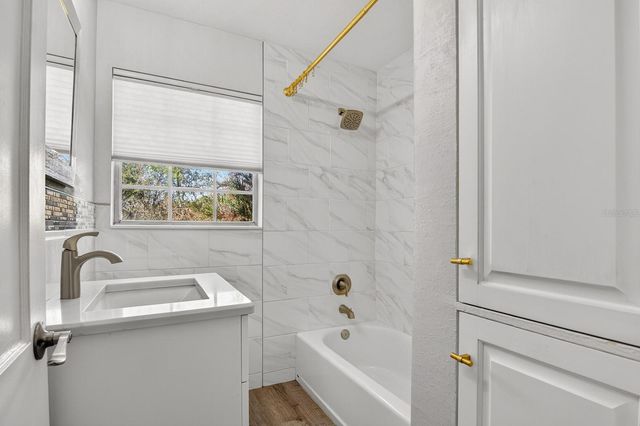 815 W LOWRY LANE, Tampa, FL 33604