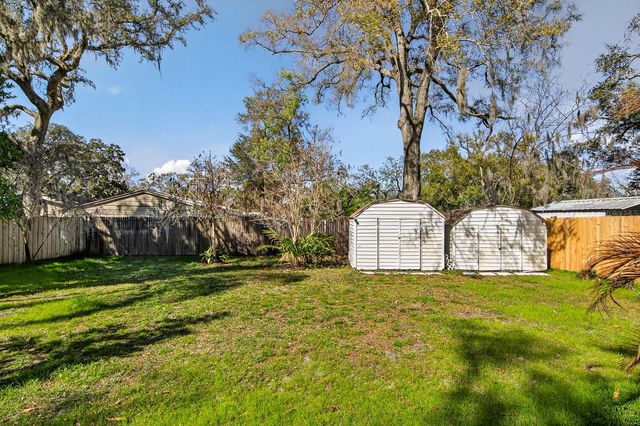 815 W LOWRY LANE, Tampa, FL 33604