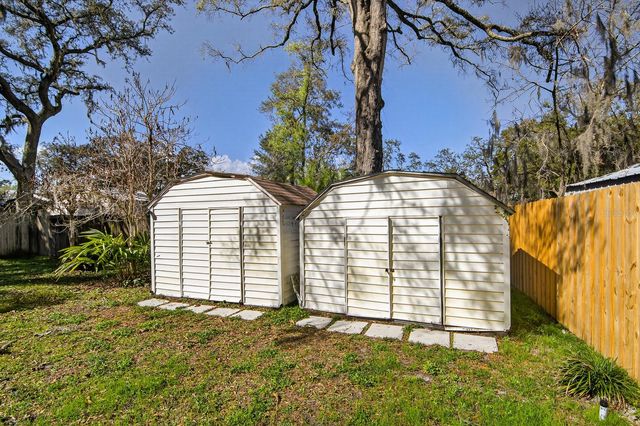 815 W LOWRY LANE, Tampa, FL 33604