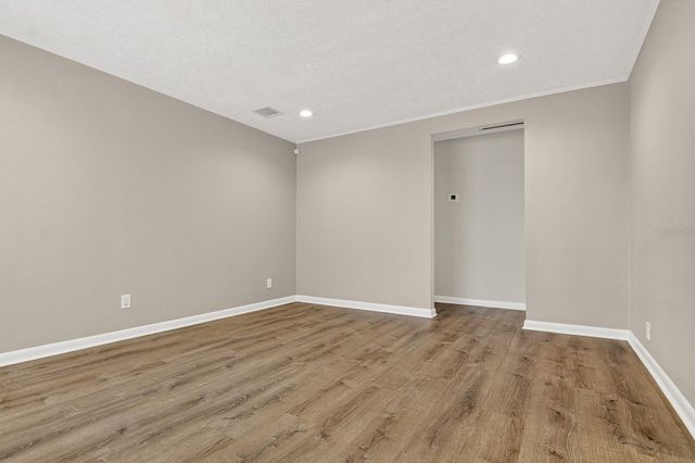 815 W LOWRY LANE, Tampa, FL 33604