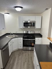 34 Newhall 310, Lowell, MA 01852