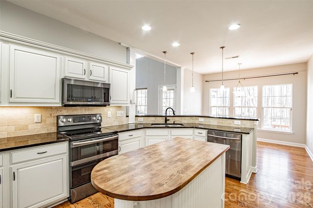 203 Elven Court, Waxhaw, NC 28173