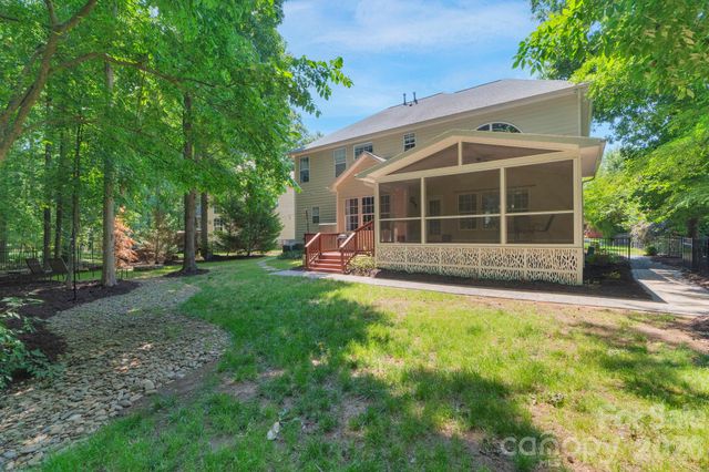 203 Elven Court, Waxhaw, NC 28173