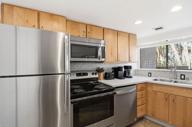 42 S Forest Beach Dr Apt 3037, Hilton Head Island, SC 29928