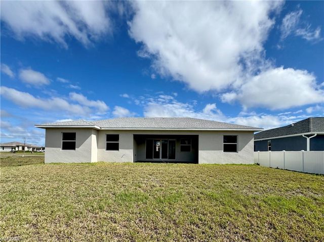 2914 SW 5th ST, Cape Coral, FL 33991